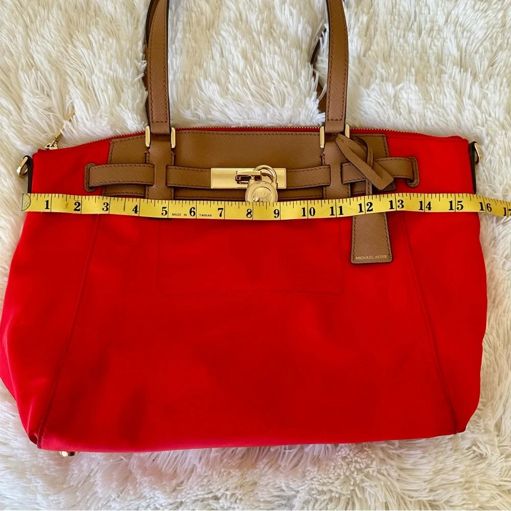 Michael Kors Hamilton Nylon Large Red Messenger Tote Bag - Picture 4 of 10